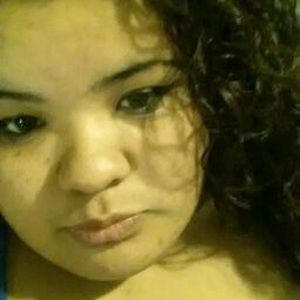 Meet your Posher, Yesenia